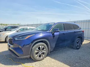 Toyota Highlander 3.5L 6 2021