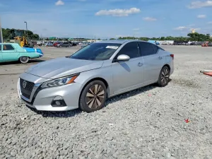 Nissan Altima 2.5L 4 2019