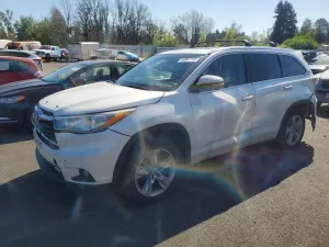 Toyota Highlander 3.5L 6 2015