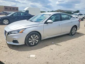 Nissan Altima 2.5L 4 2020