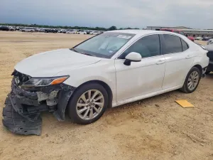 Toyota Camry 2.5L 4 2021