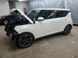 Kia Soul 2.0L 4 2025