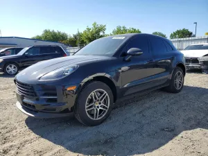 Porsche Macan 2.0L 4 2021