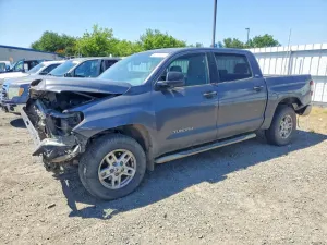 Toyota Tundra 4.6L 8 2014