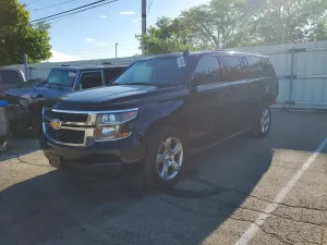 Chevrolet Suburban 5.3L 8 2016