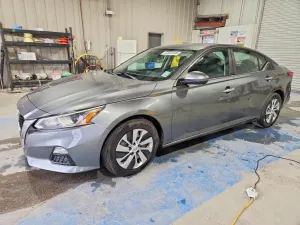 Nissan Altima 2.5L 4 2019