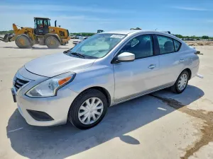 Nissan Versa 1.6L 4 2015