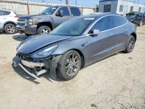 Tesla Model 3 2018