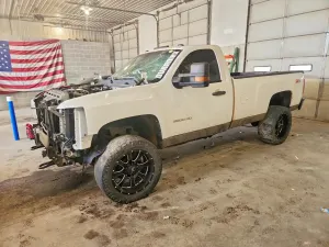 Chevrolet Silverado 1500 6.6L 8 2012