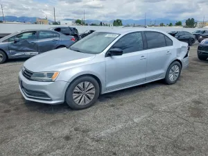 Volkswagen Jetta 1.8L 4 2015