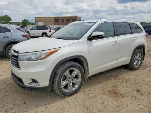 Toyota Highlander 3.5L 6 2015