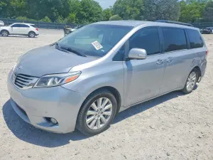 Toyota Sienna 3.5L 6 2017