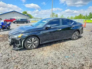 Nissan Altima 2.5L 4 2021