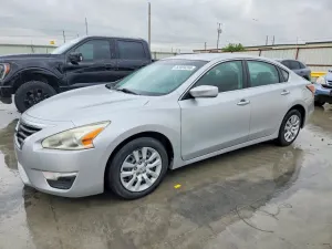 Nissan Altima 2.5L 4 2015