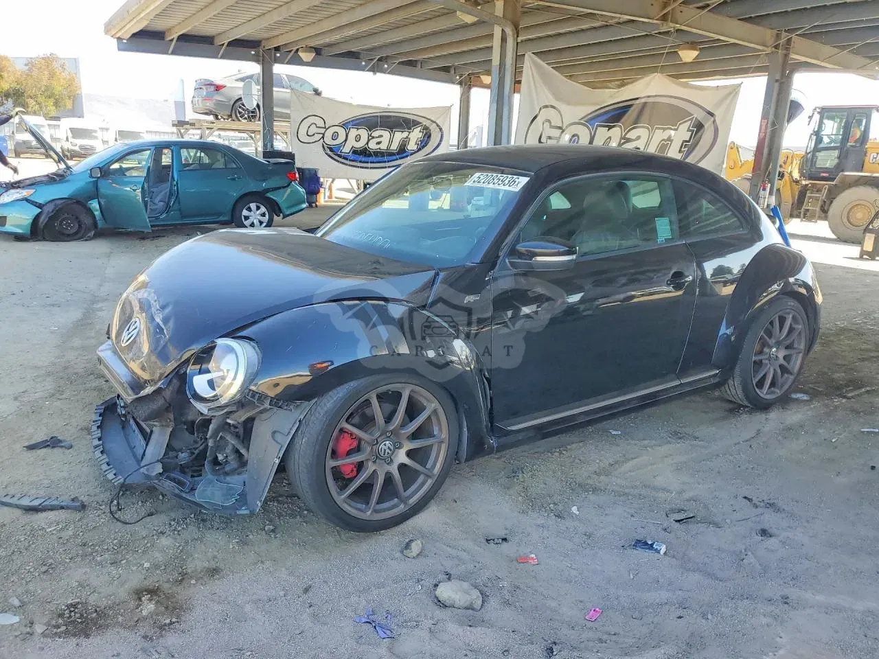 Volkswagen Beetle 2.0L 4 2014