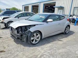 Hyundai Veloster 1.6L 4 2012