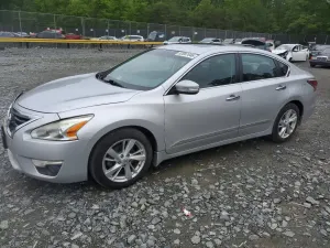 Nissan Altima 2.5L 4 2015