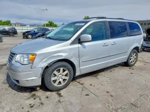 Chrysler Town & Country 3.8L 6 2010