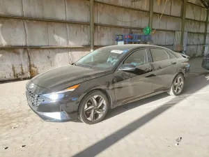 Hyundai Elantra 2.0L 4 2022