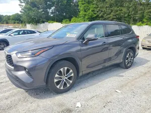 Toyota Highlander 3.5L 6 2021