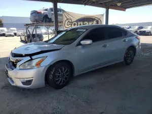 Nissan Altima 2.5L 4 2015