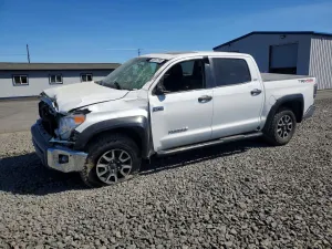 Toyota Tundra 5.7L 8 2016