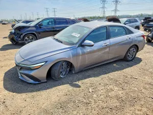 Hyundai Elantra 2.0L 4 2024