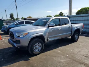 Toyota Tacoma 2.7L 4 2020