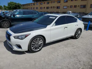 Infiniti Q50 3.0L 6 2021