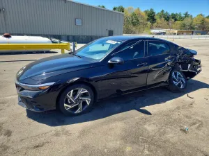 Hyundai Elantra 2.0L 4 2025