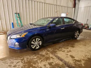 Nissan Altima 2.5L 4 2020