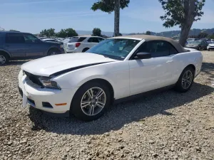 Ford Mustang 3.7L 6 2012