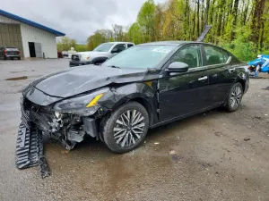 Nissan Altima 2.5L 4 2025