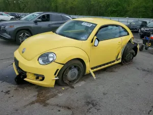 Volkswagen Beetle 2.5L 5 2014