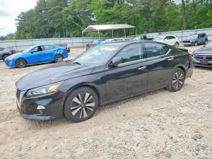 Nissan Altima 2.5L 4 2019