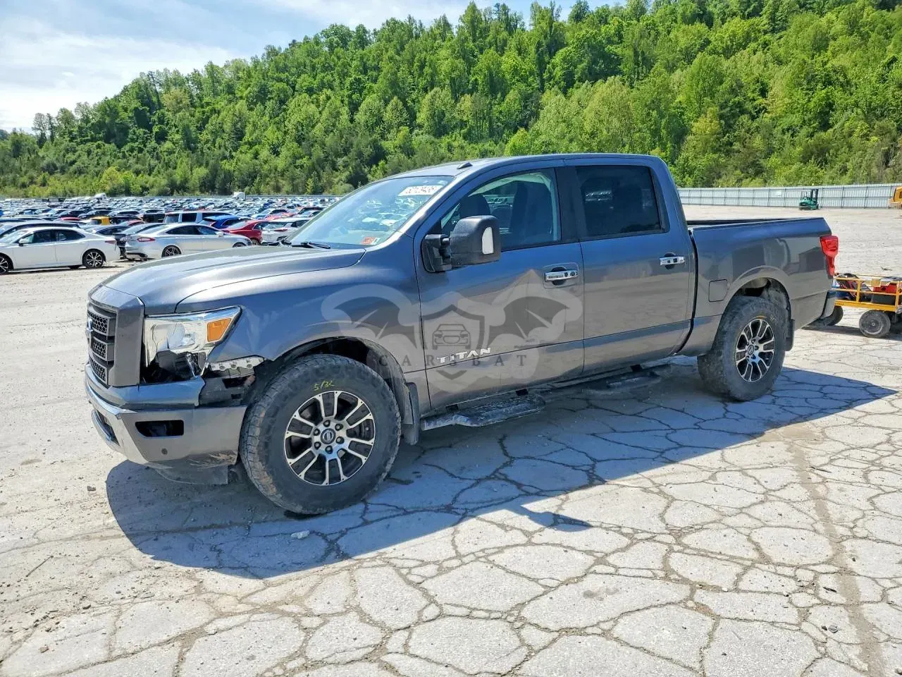 Nissan Titan 5.6L 8 2021