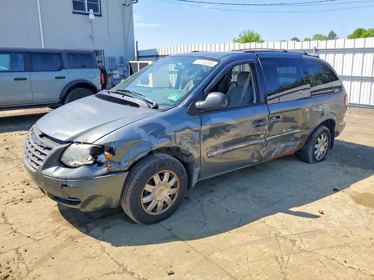 Chrysler Town & Country 3.8L 6 2005