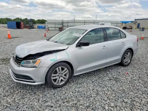 Volkswagen Jetta 2L 4 2015