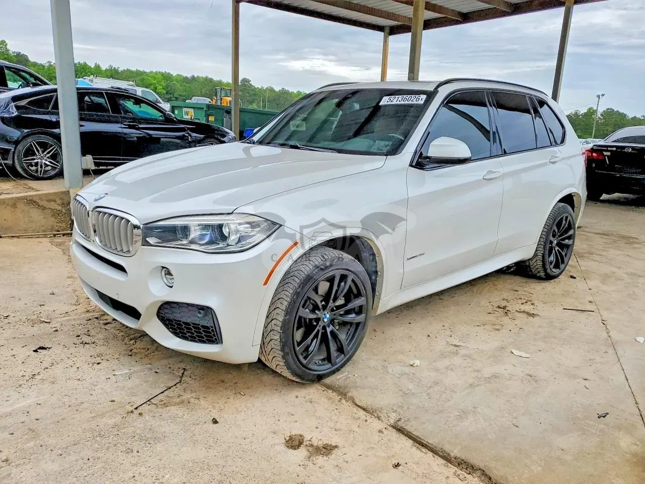 BMW X5 4.4L 8 2017