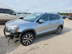 Volkswagen Taos 1.5L 4 2024