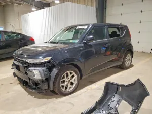 Kia Soul 2.0L 4 2021