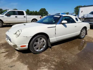 Ford Thunderbird 3.9L 8 2003
