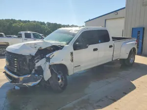 Ford F-350 6.7L 8 2020