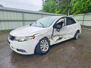 Kia Cerato / Forte / K3 2.0L 4 2010