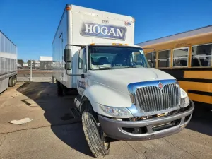 International DuraStar / 4000 6.7L 6 2019