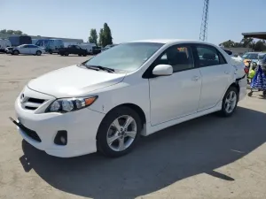 Toyota Corolla BASE 1.8L 4 2012