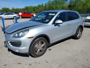 Porsche Cayenne 4.8L 8 2011