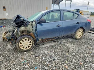 Nissan Versa 1.6L 4 2015
