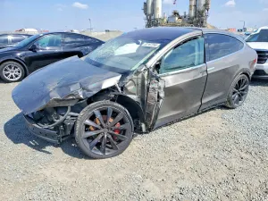 Tesla Model X 2016