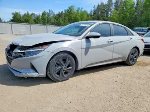 Hyundai Elantra 2.0L 4 2022